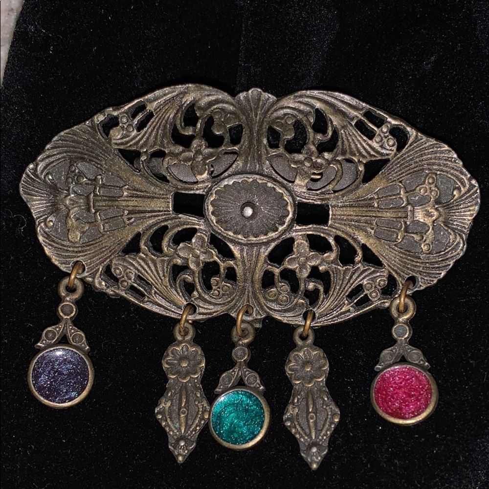 Gold and Purple Filigree Brooch with Intricate Design